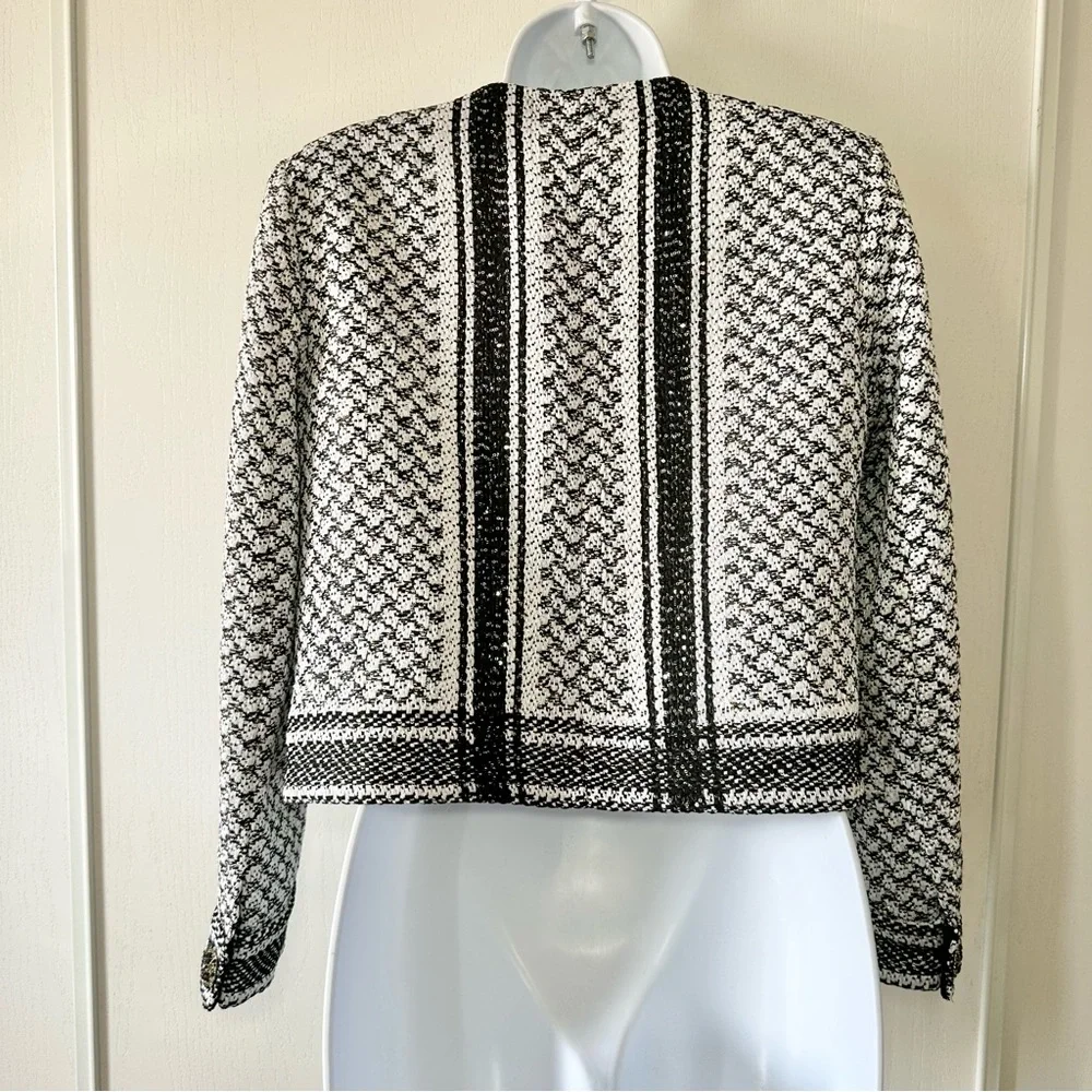CHANEL Women’s White & Black Tweed 2015 Paris-Dubai Evening Sequin Jacket- EU 38 - Picture 12 of 17